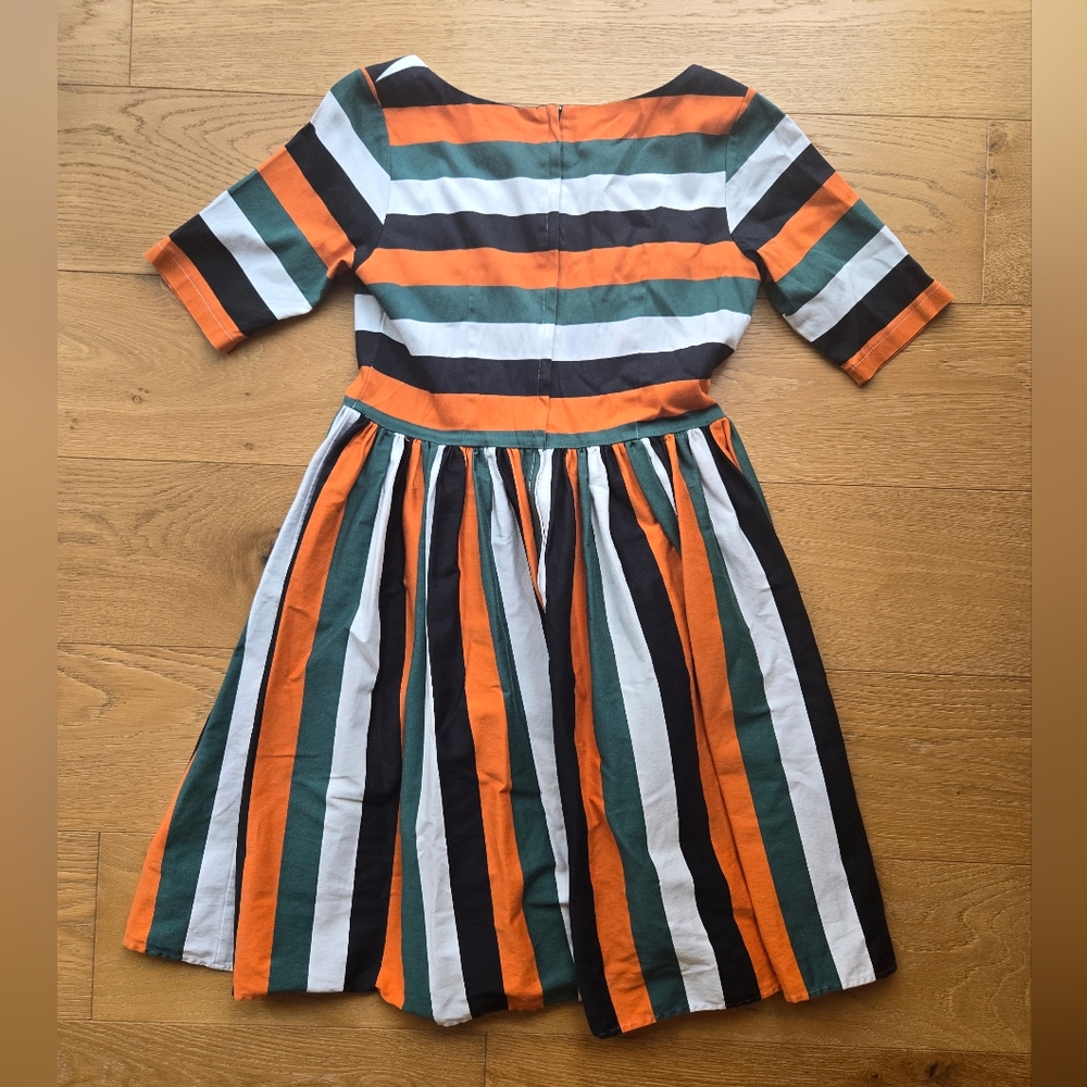 Unique Vintage/Collectif Amber Lea Pumpkin Stripe Dress Size M - Picture 10 of 16